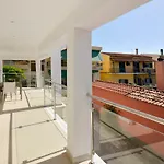 Sweet Luxury House *