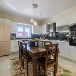 Sweet Luxury House * Alepú